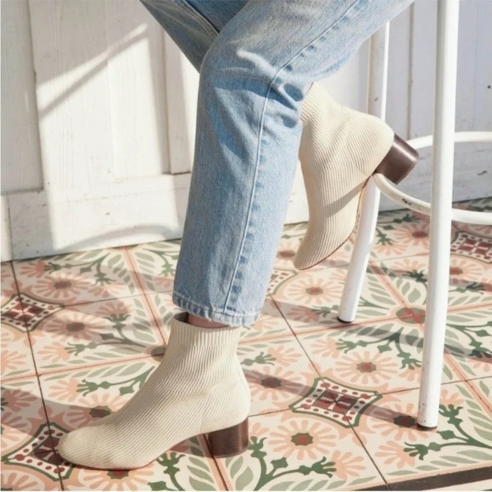 Everlane Sock Boots The Glove Knit Heel in Bone Cream